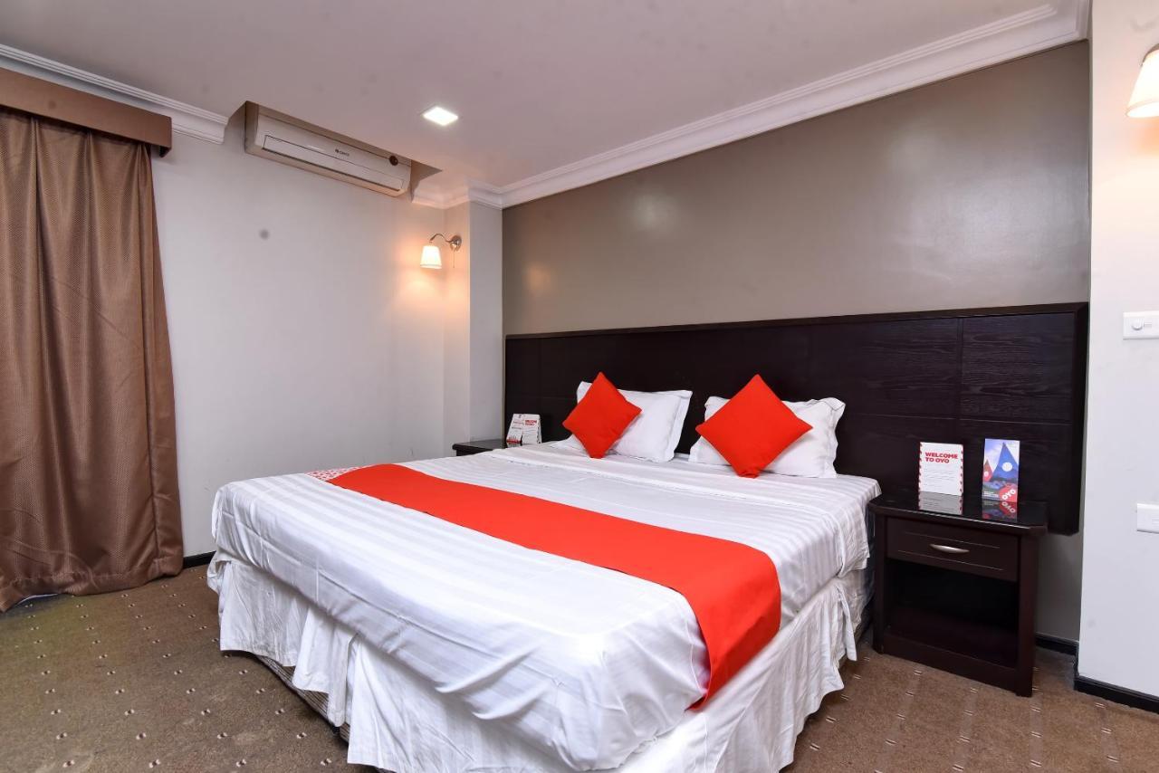 Oyo 411 Moon Hotel Dammám Kültér fotó